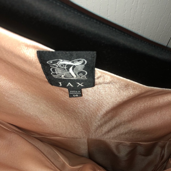 Colorblocked Satin Cocktail/Party Dress by Jax. - Picture 5 of 9